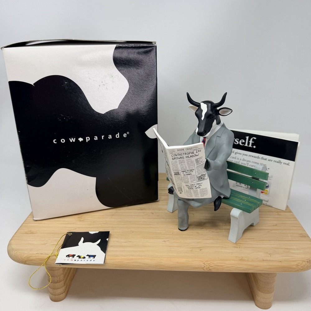 Cow Parade Citizen Kow #11565 Westland 2005 Includes Box & Tag EUC Cow Figurine